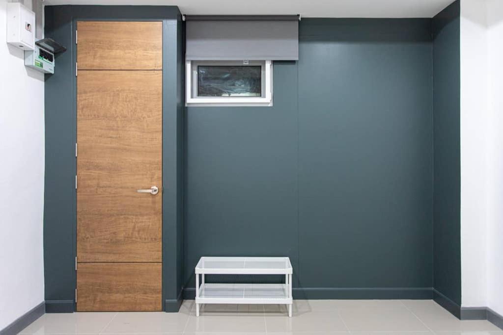 P1 Silom Pan Large Room Full Kitchen Wifi 4-6Pax 曼谷 外观 照片