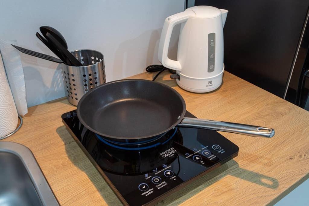 P1 Silom Pan Large Room Full Kitchen Wifi 4-6Pax 曼谷 外观 照片